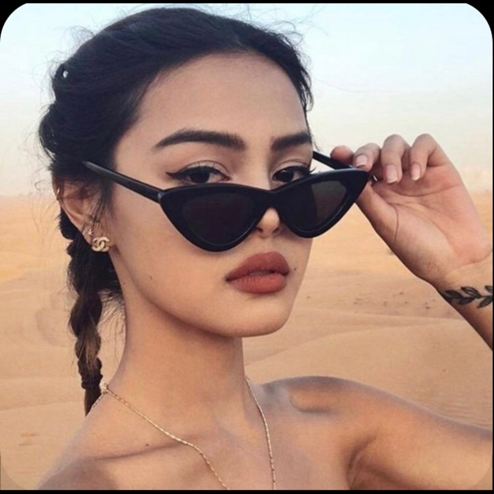 vintage and retro black cat eye sunglasses - Picture 1 of 2